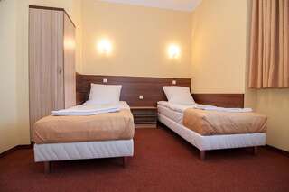 Гостевой дом Vera Сулехув Двухместный номер с 2 отдельными кроватями-3